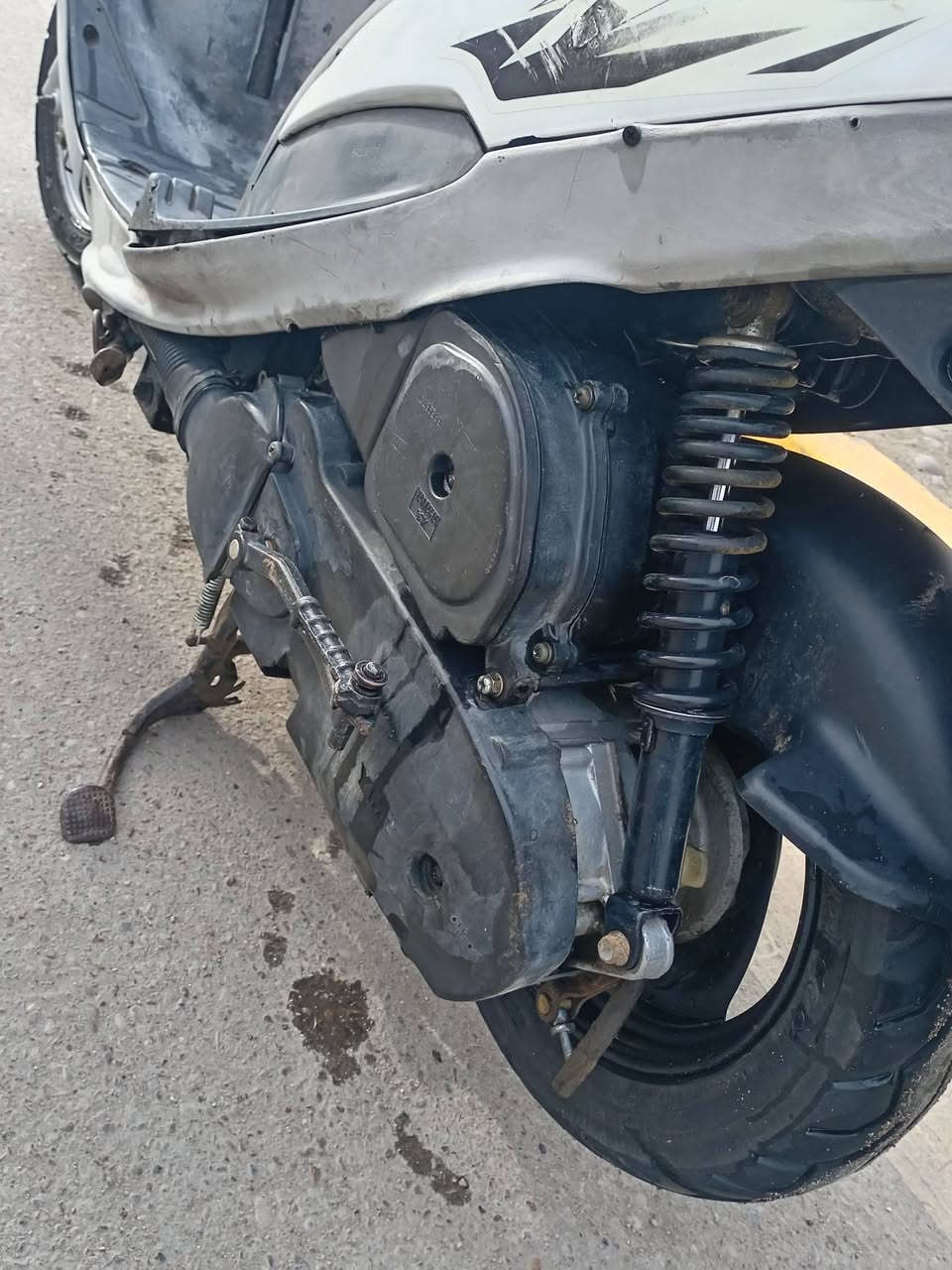 للبيع ٣٥٠ تفاصيل خاص او تتصل *********** كلها شغاله مكينه ناعمه
