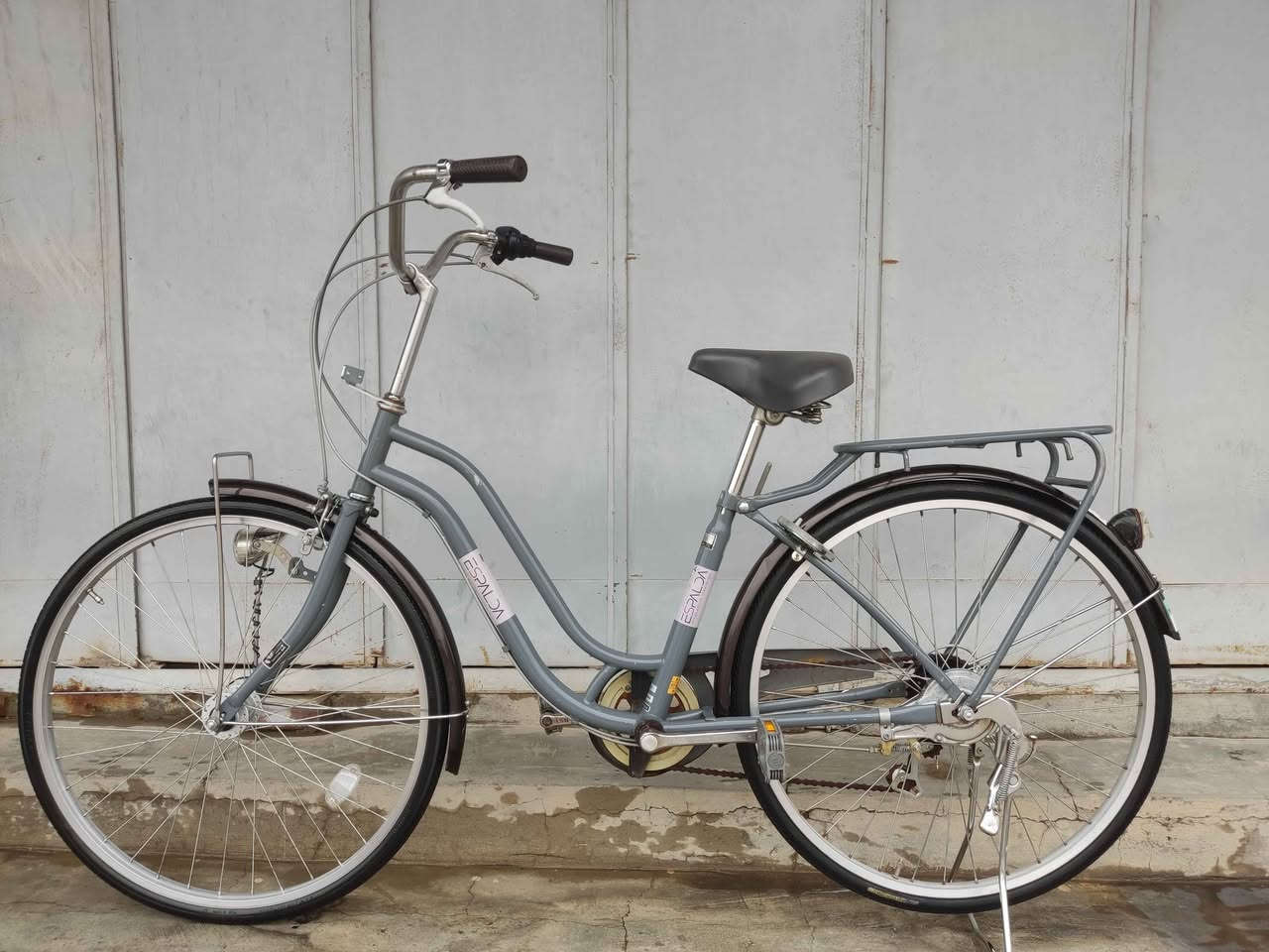 سلام عليكم 
وصول وجبة جديدة 
بايسكل للبيع باله ياباني حجم 26 سته كير و حساس ياباني اصل سوبر لوك بالكارتون نظافة100%

عنوان محل : كركوك حرية ــ مقابل تكية و جامع شيخ محمد ــ يم ملعب دولي شورجة.
رقم موبايل : ***********
