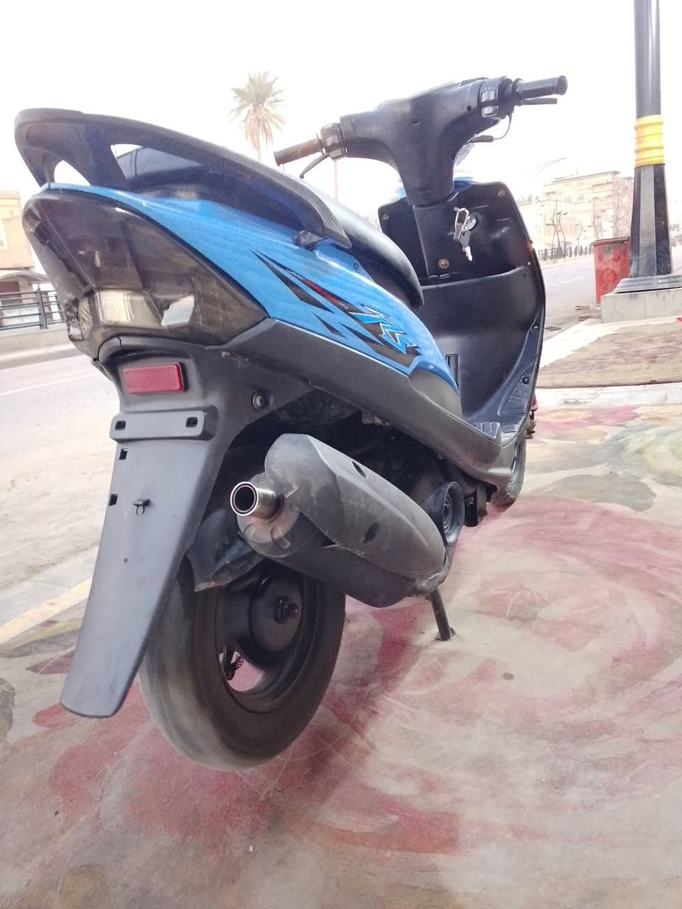 ماكس ياباني 
بوشه ٤٩  بلاد
نهضه ومعدل حلوه حيل
ما ناقصهه برغي 
نكره سلف 
كلهه شغاله مابيهه اي نقص
مفتوحه مبدل ولفات فقط 
٤٧٥ وبيه مجال بصيط حك الجيه 
كربلا البوبيات ***********
