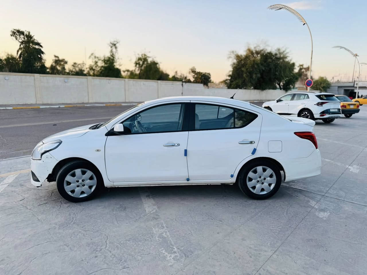 سلام عليكم حبايب      عدي سياره نيسان سني مديل 2021❗️

السياره هندي مو مصري يعني المرغوب بليته زركه🔵

سياره ماشيه 40k‼️ يعني كلش قليل اخت الزيرو👌🏻

مكينه.كير. تبريد. حداديه.كله بشرط وكفاله سياره نضيفه❗️👍

السياره بيه بوارد بسيطه مخلي سوناره جوه ليحب يعرف تفاصيل👇🏼👇🏼👇🏼👇🏼👇🏼👇🏼👇🏼👇🏼👇🏼👇🏼👇🏼👇🏼👇🏼👇🏼👇🏼👇🏼👇🏼

سياره جديده مناقصه شي  شغل وتطلع👍

مكاني كاظميه.    ‭+٩٦٤ ٧٧٠ ٥٦٦ ٧٧٠٧‬ واتساب ليحب يعرف تفاصيل اكثر👇🏼👇🏼👇🏼

 السعر ١٠٣ ‼️‼️يعني دفتر وكلث اوراق وبيه مجال كلش بسيط‼️‼️‼️‼️ سعر مال مستعجل الله شاهد ومتلكه هيج سعر بهيج مديل وممشه👌🏻


**إذا كنت صاحب هذا الإعلان وتريد حذفه لأي سبب، رجاءا أرسل رسالة إلى الدعم الفني**