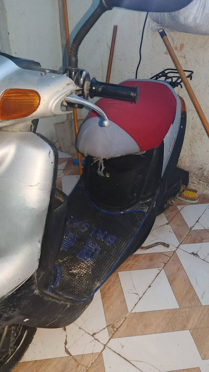 دراجة بترة شعندك للمراوس نزل دراجة كاملة سلف هندر مفتوحة بوشة فقط كهربائيات شغالة مكاني الناصرية الصخيين


**إذا كنت صاحب هذا الإعلان وتريد حذفه لأي سبب، رجاءا أرسل رسالة إلى الدعم الفني**