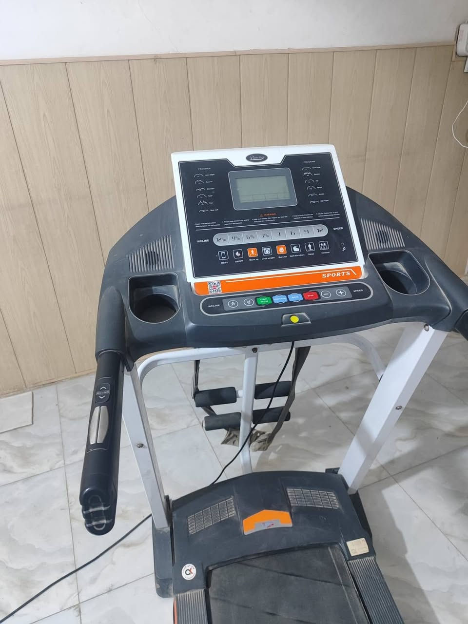 السلام عليكم ورحمة الله وبركاته جهاز جري يعمل رياضه تكسير دهون بطن وجبلي وجهاز جري للبيع السعر 700الف مكان كربلاء استفسار ***********
