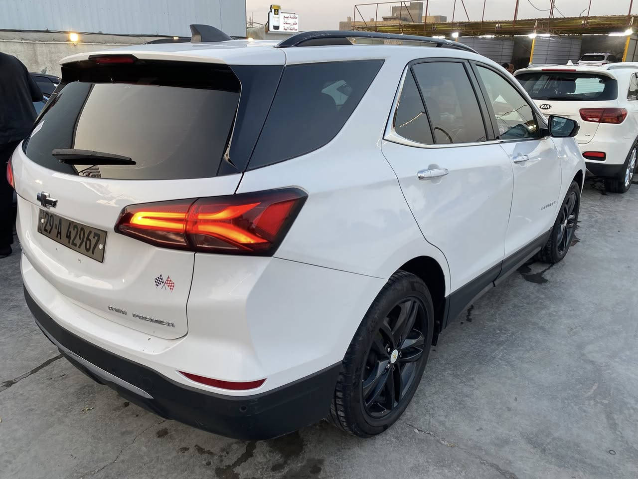 السلام عليكم
كوينكس 2022السياره فول مواصفات برايمر 

المواصفات:
كشنات تدفئة 
ستيرن تدفئة 
تخم تاير 
سقف بانورما قطعتين
رادارات امامية وخلفي وجوانب 
خمس كاميرات ٢٦٠ درجة 
جنطة شفط 
مواصفات البرايمر معروفة فول مواصفات للاخير 
السعر ١٤٠ وبيها مجال
مكانها الكوت واسط
للتواصل : ***********
