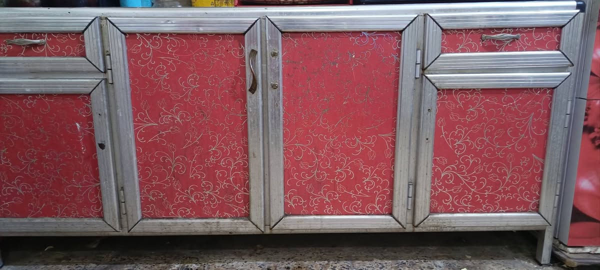 كاونتر وملحق لبيع بسعر 100الف قفل الاتصال بالرقم ***********واتساب فقط
