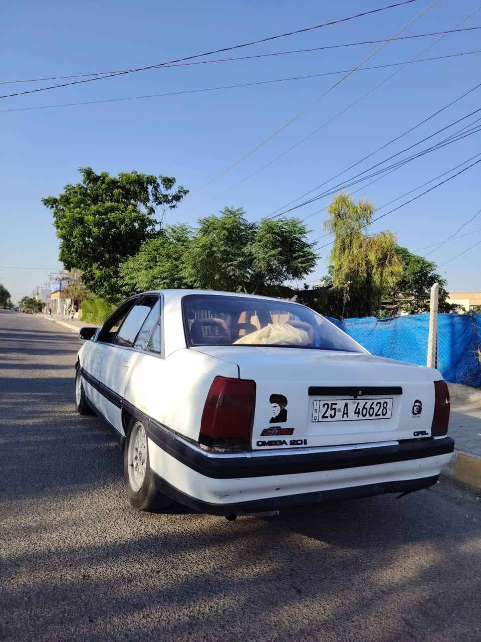 السلام عليكم اوبل  اوميغا للبيع....
السياره ضربتها جاملغ وبنيد موضح بل الصوره 
صبغ بلاد تخم تايرات جديد 
سعر32 ورقه وبيها مجال بسيط 
للاستفسار  على رقم هاتف: ‏‪***********‬‏
