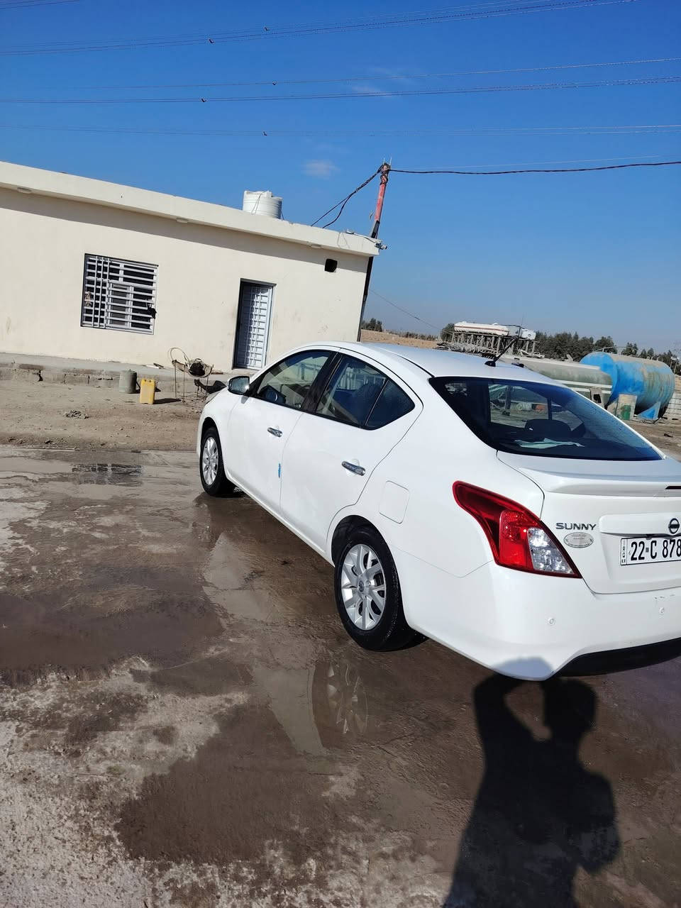 نيسان صني فول  رقم  دولي
مكفوله عدا شخط فقط ماشيه ٩٠ 
120وبيها مجال ***********
