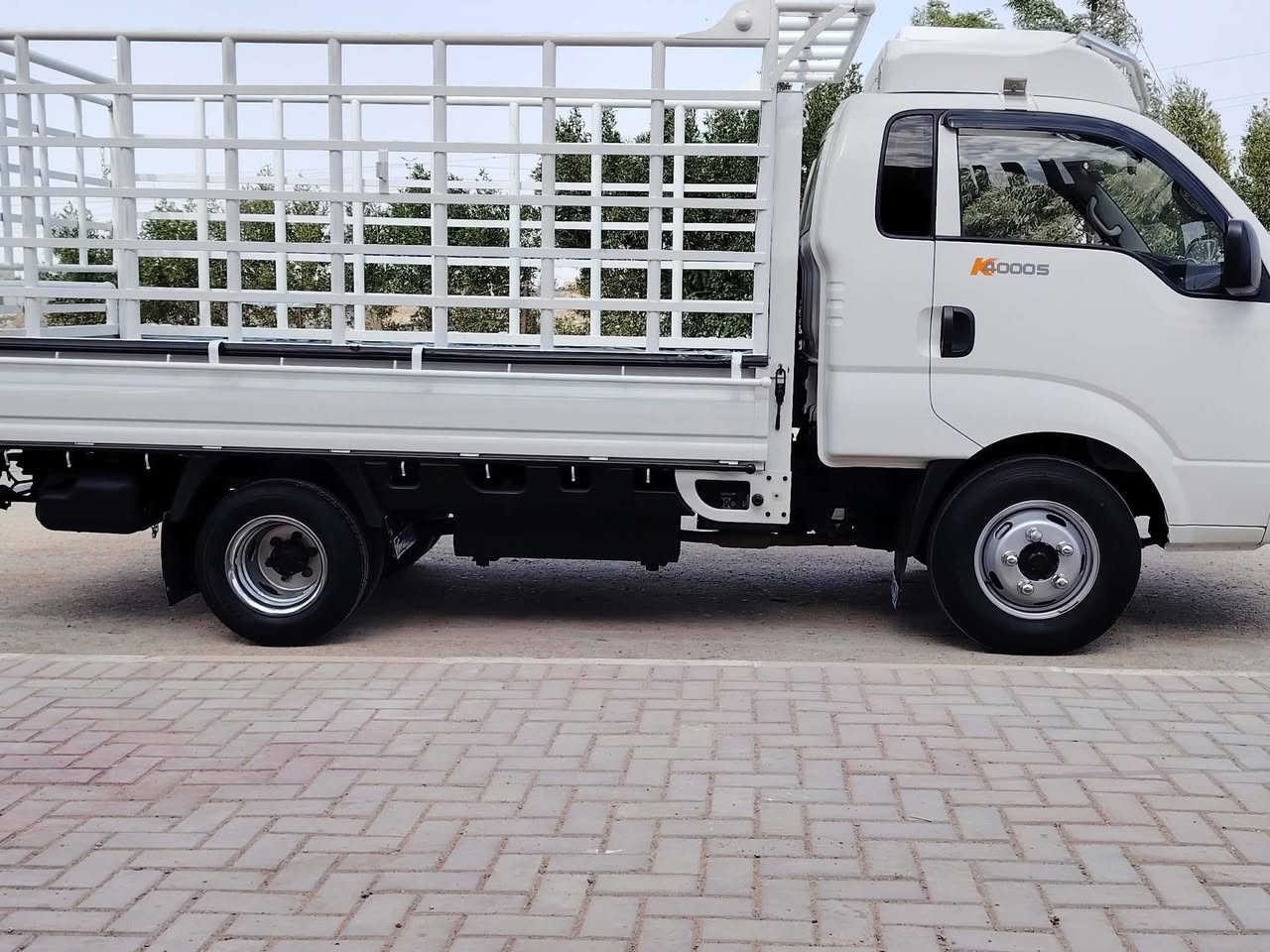 كيا فحل موديل 2024 سياره كفاله عامة  رقم بغداد ماشيه 50الف السياره أخت الزيرو نظافتها فول ***********
