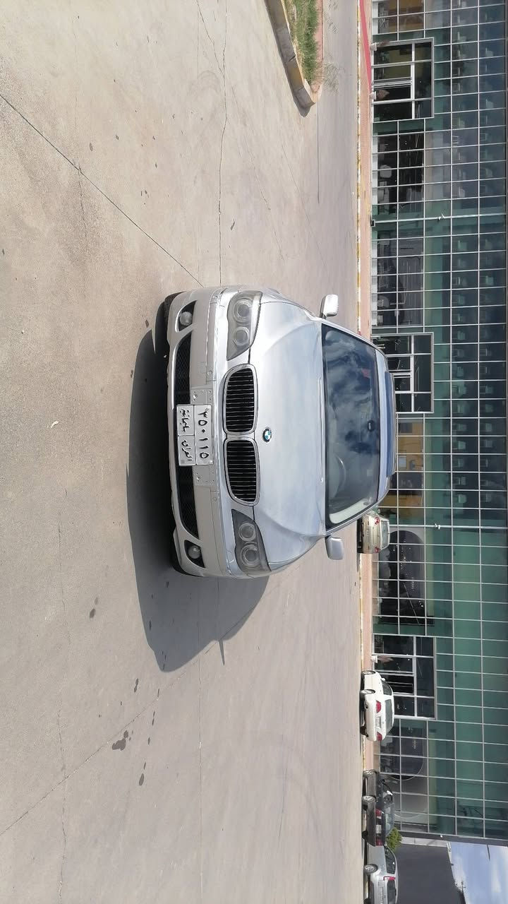 BMW750Li
سيارة لارج
ماشية 250الف كيلومتر
موديل 2006 بيلادية
بابات شفط
سلايت
بردات خلفي
سندوق شفط
ثلاجة 
تبريد
تبريد مركزي
تبريد دبل زون
ABS
ثلاثة مود (sport_normal_manule)
کشنات كهرباي 25حركة
كشنات بارد و حار
نضام  security
دبل جام
ستیرن كهربا
حاسات دعامية 
تلفون
فول فول مواسةفات
سيارة وضع شريكة دعامية لل دعامية بشرط
رقم سليمانية وكالة بآسمي
سعر 90بي مجال 
رقم:***********
مكان:سليمانية
