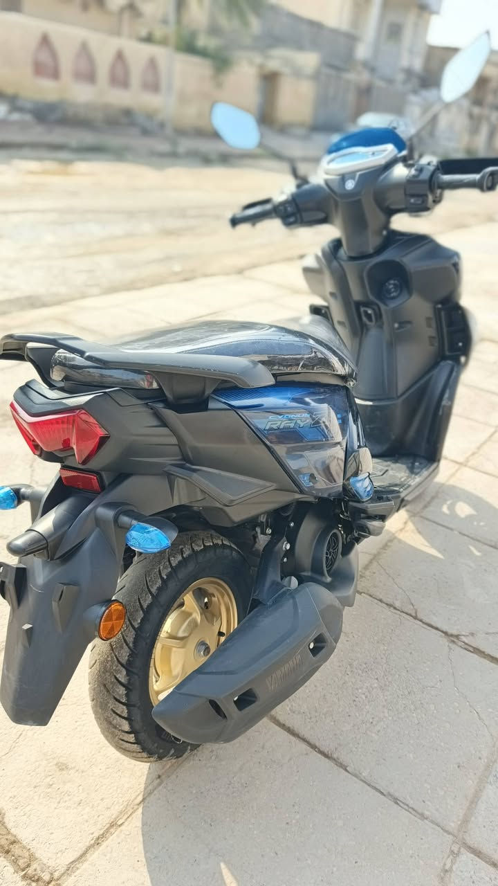 ٢٣ اوراق جنوبي مكفوله نضيفه ماشيه ٤٠٠٠ سعر ٣٥٠بيه مجال
*********** واتساب
