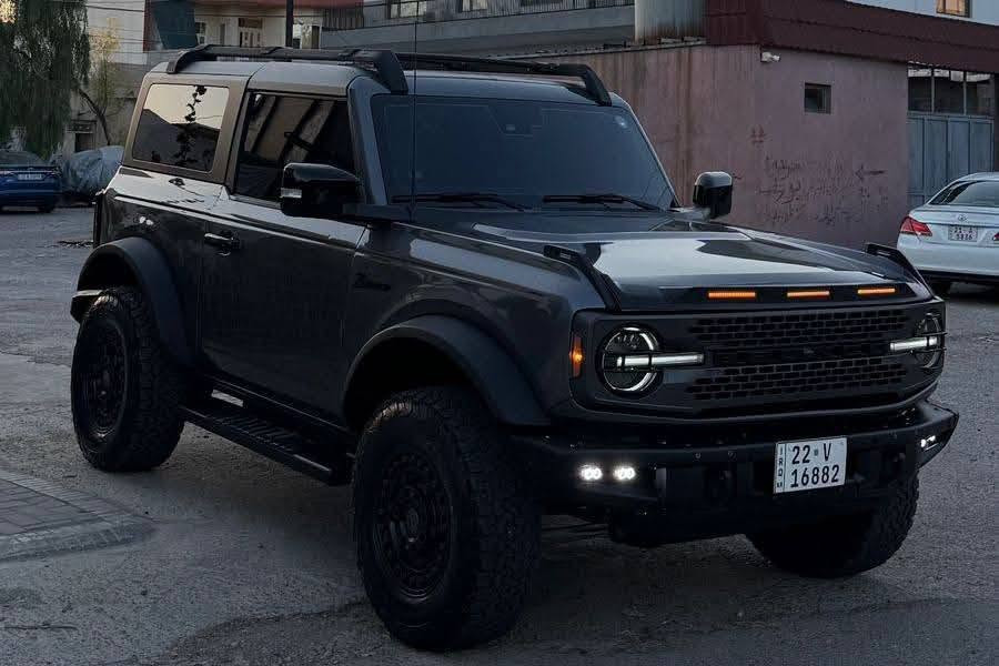 فورد برونكو 2023بوتلاند (اكو منها 6 سيارات فقط في العراق) 
محرك توربو 4 سلندر
26,000 ميل ماشي
ميزات إضافية
سقف بلاستيكي بستة أزرار
رادار 360 درجة - مرايا مزودة برادار - مرايا مزودة بسخان
شاشة كبيرة - 6 منافذ AUX في السقف
مدفأة وسائد - وسائد جلدية
نظام تحكم إلكتروني - تكييف هواء ثنائي المناطق
6 أوضاع قيادة - إضاءة متعددة المناطق
وسائد مقاعد رياضية
كاميرا 360 درجة - نظام دفع ثنائي
أقفال مركزية وأمامية وخلفية للمحاور
إطارات وعجلات جبلية - تم تغيير الإطارات المزدوجة في امريكا
مصابيح أمامية وخلفية LED

السعر: اطلب عبر التعليقات 📩

قطعتان صبغ 
السيارة بمحافظة سليمانيه 

رقم مالك السيارة
***********

