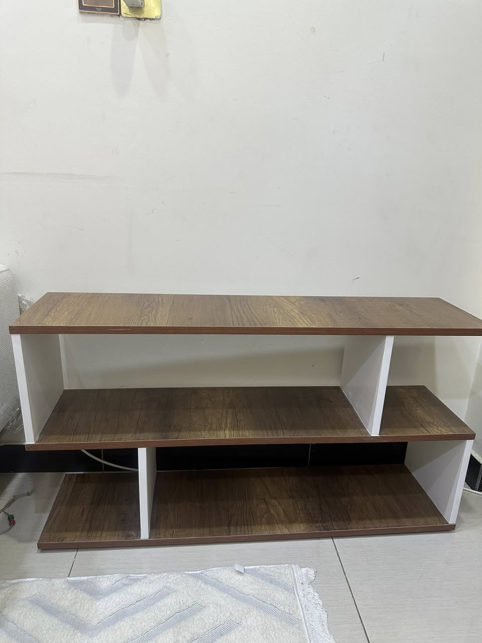 ميز تلفزيون وطبلة وسطية سيت كامل وطبلة وسطية زجاج وحده للبيع المكان السيدية سعرهم 150 كلهم سوه


**إذا كنت صاحب هذا الإعلان وتريد حذفه لأي سبب، رجاءا أرسل رسالة إلى الدعم الفني**