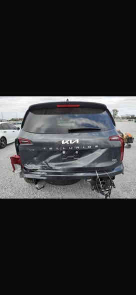 كيا تولرايد   المديل:2024. 
منفيس
الضرر:بجنطه ومصلح  
*السيارة مكفوله من الشاصي والغرق والحرق. 
————————————————————————
1-حجم المحرك 6 سلندر 3800. 
2-عداد المسافة ٥.٠٠٠ الف ميل. 
3-بصمة ابواب وتشغيل عن بعد. 
4-زينون عالي ناصي آصل. 
5-فتحة سقف. 
6-رادر جانبي مانع اجتياز. 
7-فور ويل درايف.4*4. 
8-تحديد مسار. 
9-كامرات محيطية. 
10-حساس حلفي. 
11-شاشة كبيرة مع كامل ايعزتها. 
12-تدفئة+تبريد الكراسي الامامية. 
13-تحكم ستيرن جهيتن. 
15-حساس خلفي. 
16-سستم صوت متكامل. 
17-كنترول تبريد خلفي منفصل. 
18-كشن سياحي. Vip. 
19-رادر امامي. 
20-الكراسي الامامية كهرباء. 
21- ٧ راكب ٣ قطع تبريد. 
22-اشاير مري قابلة للطيء. 
23-مقاعد جلد ابيض اوف وايت
*وباقي الموصفات المعروفة
السعر 285
***********
