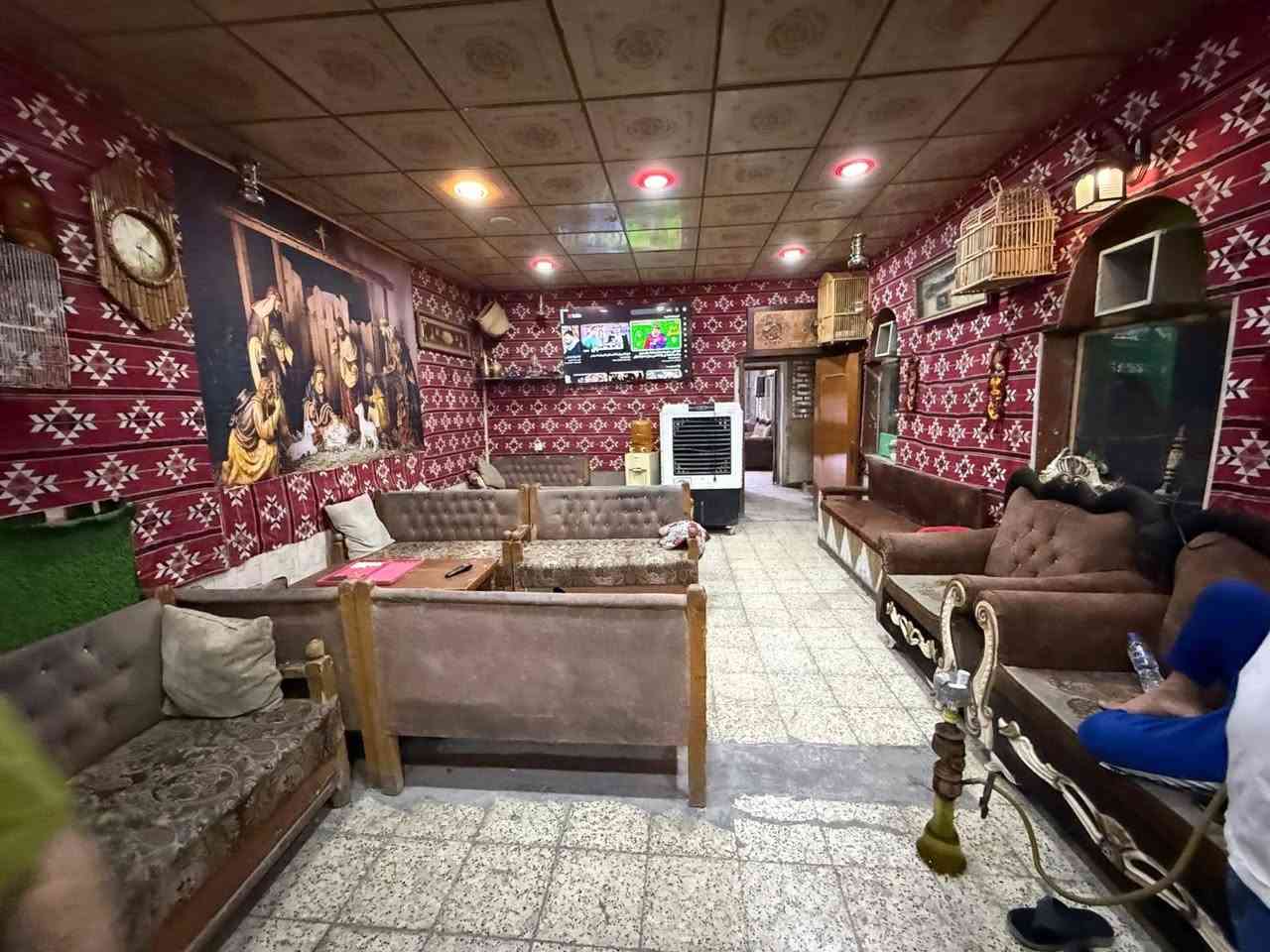 كوفي للبيع  سبب البيع راجع للدوام او ماعنده احد سعر مناسب ايجار شبه البلاش الموقع بغداد مدينه الصدر قطاع 16 مقابل جامع الرسول الاعضم للإستفسار اتصل واتساب ***********
