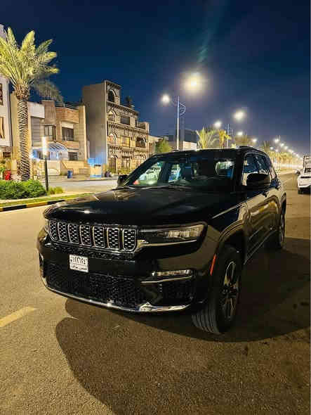 السلام عليكم 

جيب 2024 رقم بغداد بسمي السيارة 

اهم فقرة 5 راكب بدون ايرباك 

ماشية 26 

رقم وهزة وسنوية كله جديد 

السيارة لمتيد فول 1/1 للاخير 

حادثها جاملغ وبنيد وقبغ جنطة بدون دواخل بدون ايرباك 

السعر ٢٦٣ وبيها مجال بسيط 

ر*********** بغداد
