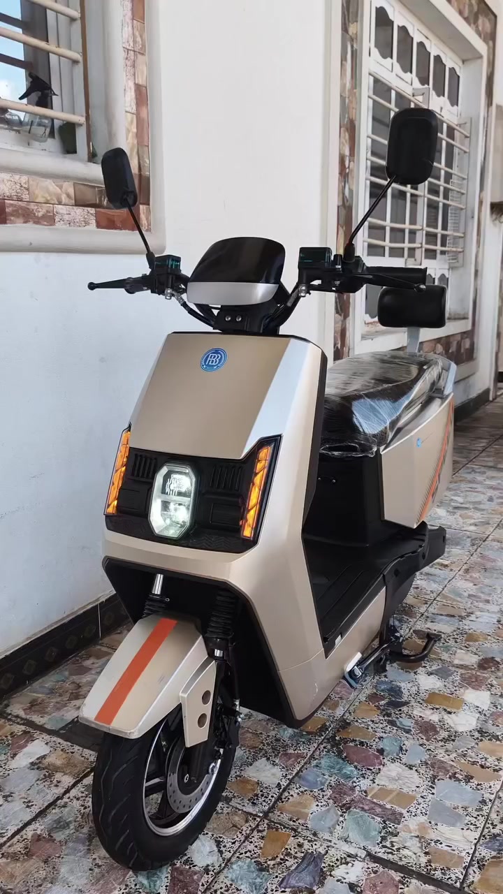 سلام عليكم دراجه سكنس موديل 2026 مستخدمه اقل من شهر نضام بارك مكان فلوجه بل شهداء السعر 525وبيه مجال قليل 
*********** بي واتساب 
***********
