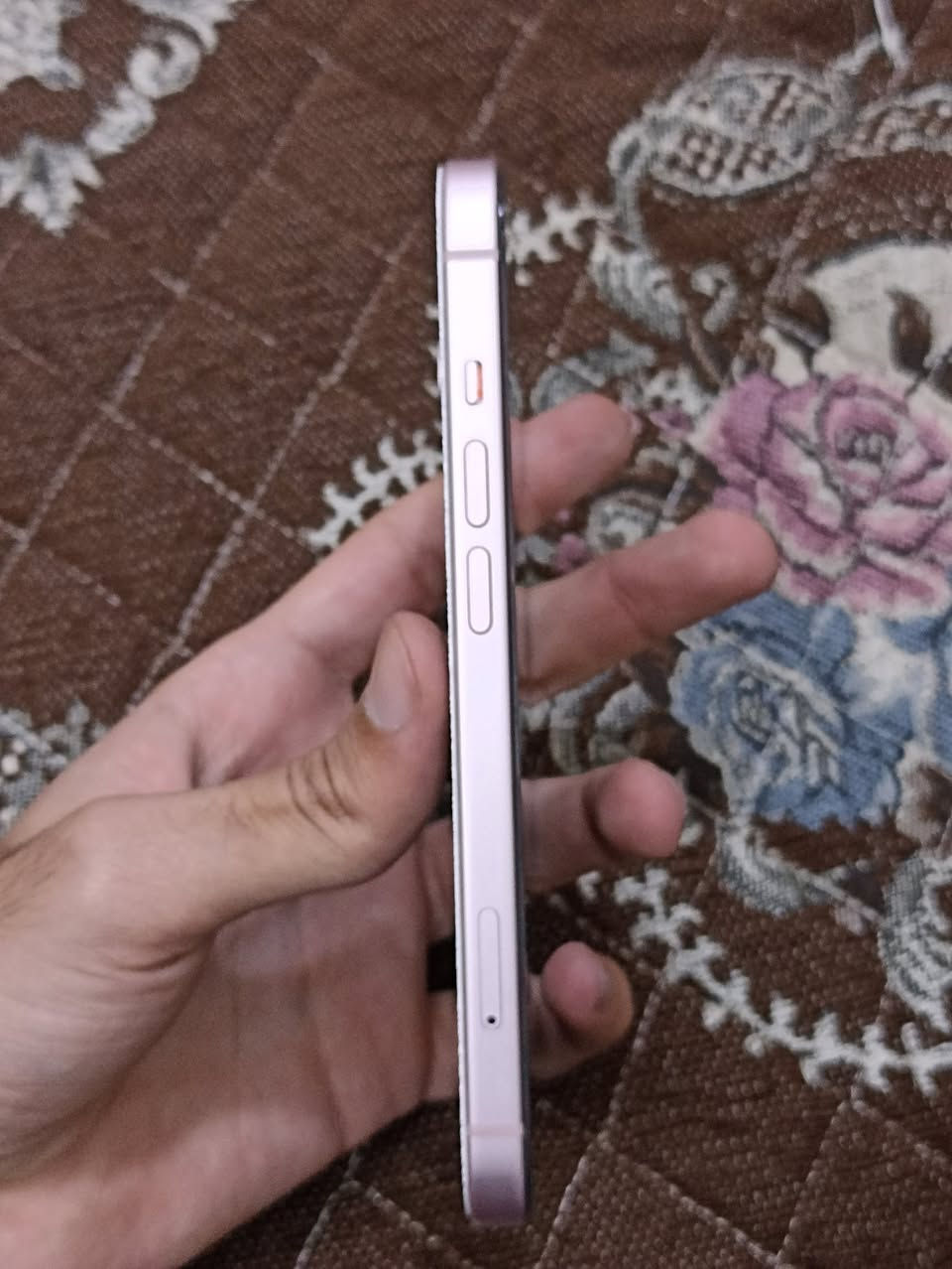 ايفون ١٥ مكفول ب ٥٨٠ الف
ايفون 15 العادي 
شرق اوسط عربي AAA
ذاكره ١٢٨ بطارية ٨٠ 
لون زهري
نظافة ٩٥٪؜
سعره ٥٨٠ الف قفل قفل

مكاني واسط / الكوت
ومتوفر توصيل كل المحافظات 
واتساب *********** ( اذا تتصل تعامل ما ارد سعره نهاىي ما بيه كل مجال )
