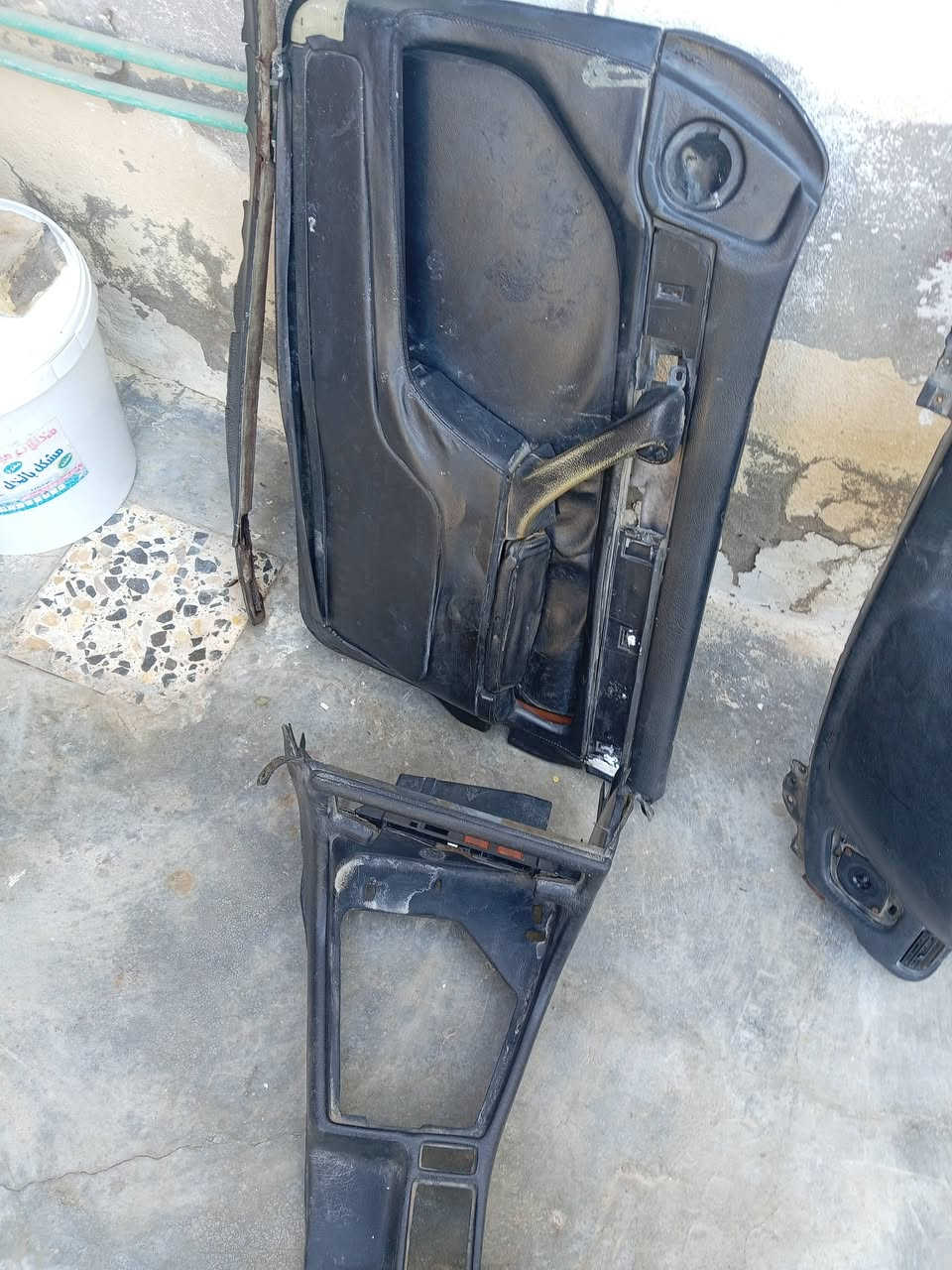 غراضي بي ام دبليو ٧٣٥ عنوان ميسان ابيع غراض شلع (١٥٠) الف قفل قفل  اي استفسار اتصل على الرقم *********** وتدلل
