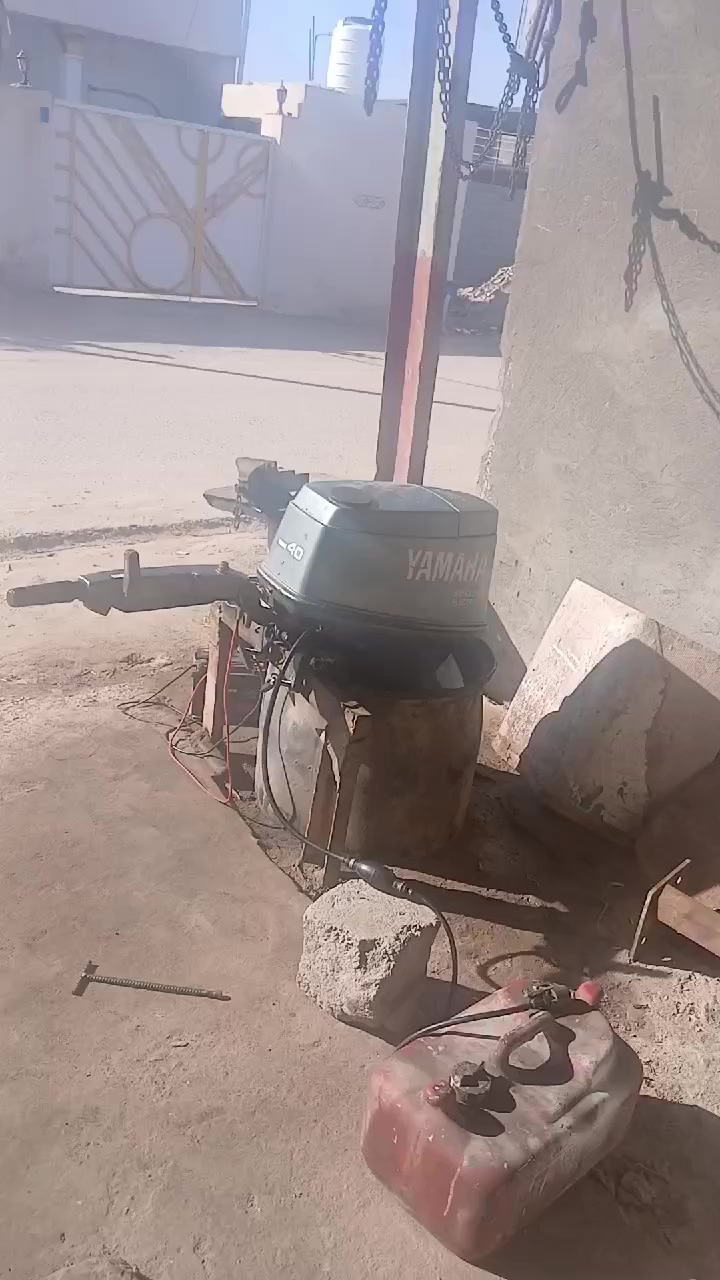 مكينه ٤٠ياماها ٣بستم باله ممشتغله بالعراق مامفتوح لامحرك ولاكير بشرط ١٩٠٠وبيه مجال قليل بصره ابو الخصيب محل ابو داوود قرب ميناء ابو فلوس ***********
