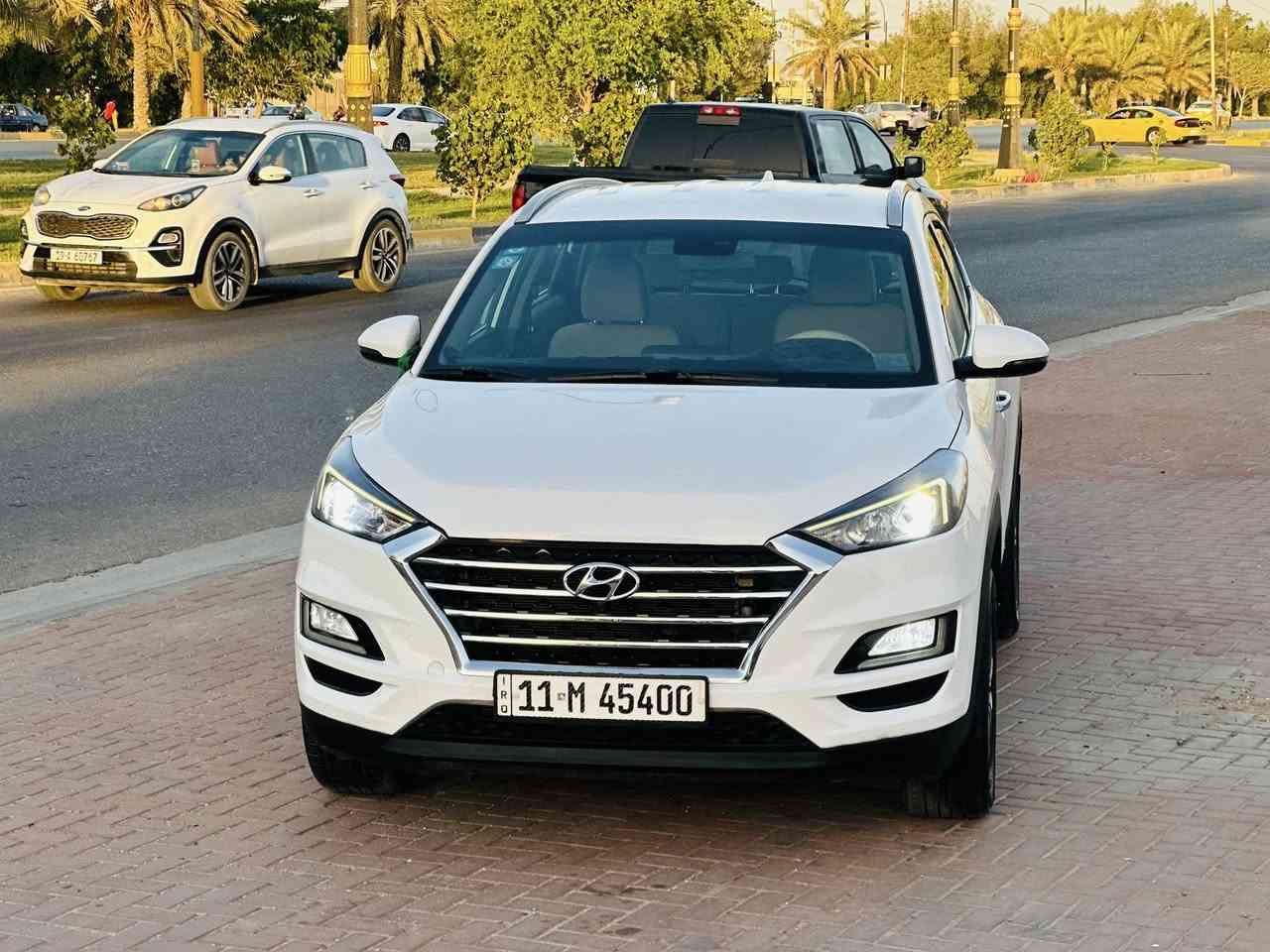 السلام عليكم توسان مديل 2019 كاصد خليجي كفاله رقم بغداد اب اسمي 
بيه تكحيل بل بنيد  زغير كلش اصبعين 
فول موصفات 
بصمه 
حساست 360  اماي وخلفي 
مري شفط 
اشاير بل مري 
شاشة. اعطال 
تحكمات 
وهواي موصفات 
كير مكينه حدايه تبريد كفالع ع وضع شركه
مكينه 2000 دوش 
السعر 178
العنوان كربلاء 
رقم الهاتف ***********
