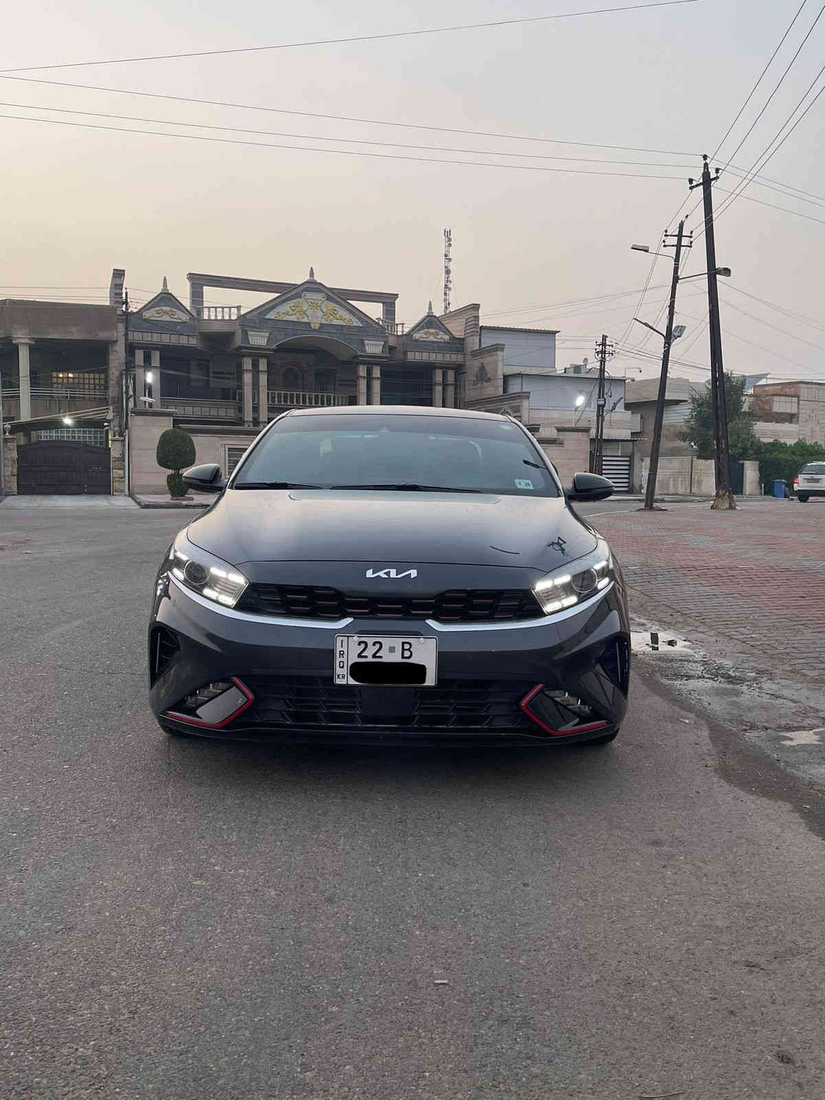 السلام عليكم كياا فورتي موديل 2023 وارد امريكا فئه جي تي لاين فوول مواصفات بس اسلايت مابيها معروفه مواصفات ال جي تي لاين ماشيه 58 السياره بدون ايرباك حادثها فقط بابتين بجم كبس محرك 2000 دووش وشادلها منضومه غاز السياره جاهزه مابيها اي نقص رقم اربيل والتحويل مباشر السعر المطلوب 168 ورقه وبيها مجال شي بسيط مكان السياره بغداد ال كرخ حي الجامعه للستفسار هاذا الرقم *********** وشكرا صور الحادث مرفوقه وي الصور
