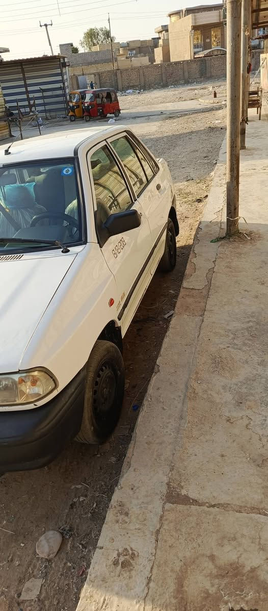 سايبه 2010 بغداد باسمي لل 2031سنويه جديده وهزه جديده المحرك بيه بخار وبيها فطر قليل صدر جديد العنوان بغداد المعامل السعر 33وبيها مجال قليل***********
