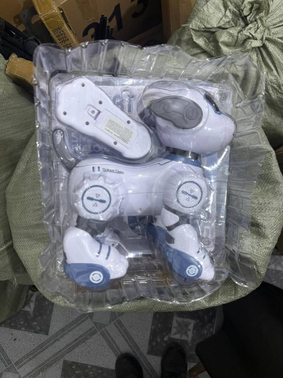 روبوت كلب تتبع
السعر 35 مع توصيل


**إذا كنت صاحب هذا الإعلان وتريد حذفه لأي سبب، رجاءا أرسل رسالة إلى الدعم الفني**