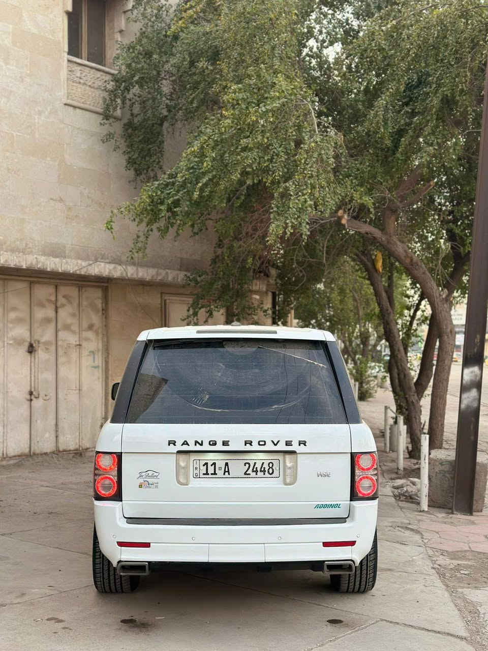 سلام عليكم ورحمة الله وبركاته
رانج روفر فوك موديل 2012
محرك عادي بدون سوبر جارج 
رقم بغداد الدولي بسمي مميز 
موصفات سياره خمس كامرات 
خمس بصمات رادارات جانبيه 
حساسات امامي وخلفي 
شاشات التلفزيون بل كشن 
كشنات تتفئه تبريد 
سبير منازل كتلوكات شركه 
سياره ماشيه 136 الف 
شرط سياره صفر مسج 
شرط سياره مكينه ع شركه 
كله سياره بشرط صدر ع شركه 
سياره ستخدام شخصي ع ايدي 
صارله 7 سنوات دعاميات صبغ 
وارد امريكا كلين وييه شبرين 
بارد اكرر شرط سياره وين تريد 
ترايك مقتوح من لفاو للبصره 
واني اسف على الاطاله 
اخواني الغوالي 
للمراوس فقط 
مكاني بغداد 
زيونه او الكراده 
الاستفسار اكثر هاذا رقمي 
***********
