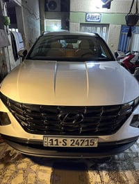 توسان خليجي 2023 للبيع السيارة فول بس فتحة مابيها 07704302588