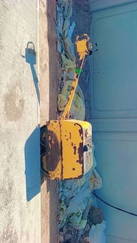 حادله واحد طن للبيع نضيفه جاهزه  للعمل 07735019038