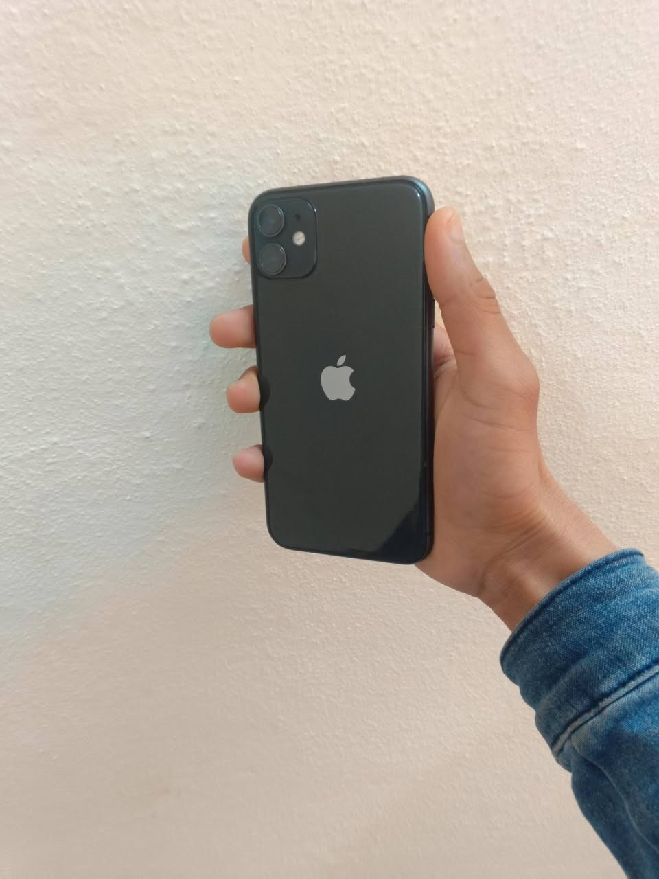 iphone 11
ذاكرة 128

كلشي شغال بي فيس ايدي شغال

مبدل شاشة اصلية 3 خيارات

 بطارية 100 مبدلة

محدث اخر تحديث 

ملحقات كارتونة ولزكة وكفر عدد 2

سعر 210الف توصيل مجاني 

موجود توصيل 

للحجز راسل واتساب ***********
