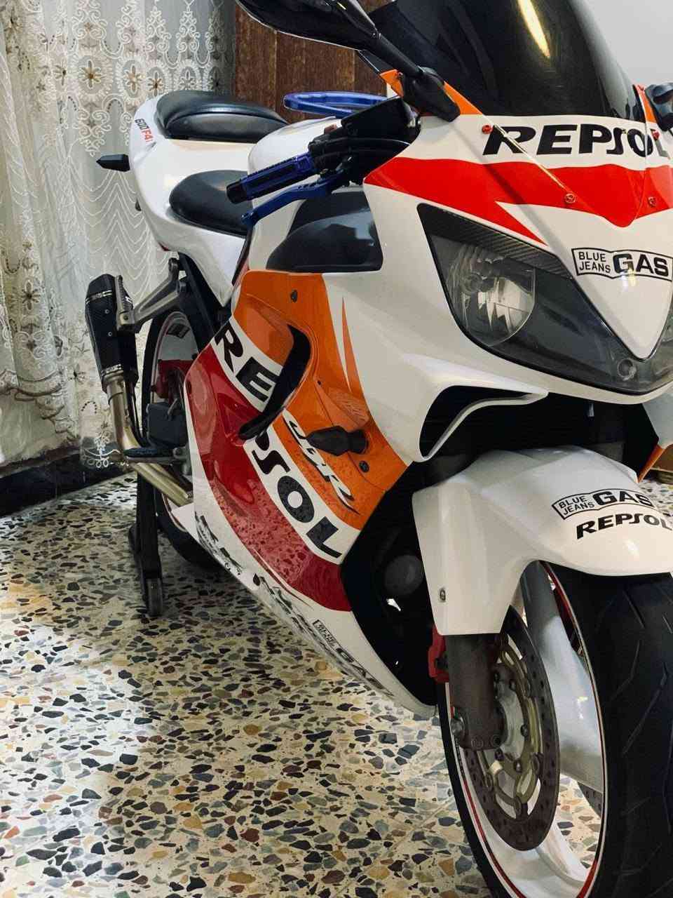 سلام عليكم
دراجه f4i 2004 600cc

للبيع الدراجة مكينتها مفتوحة الدراجة نكره بكل وقت ترايك وين متريد  منفيس او مكاتبه فقط

عنواني: ابوغريب

***********
