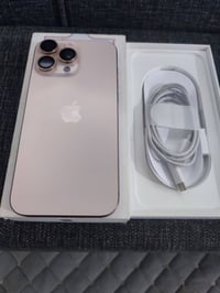 ايفون 16 برو ماكس بطارية 99% عدد دورات الشحن 158 دورة  ذاكرة 256 جهاز ...