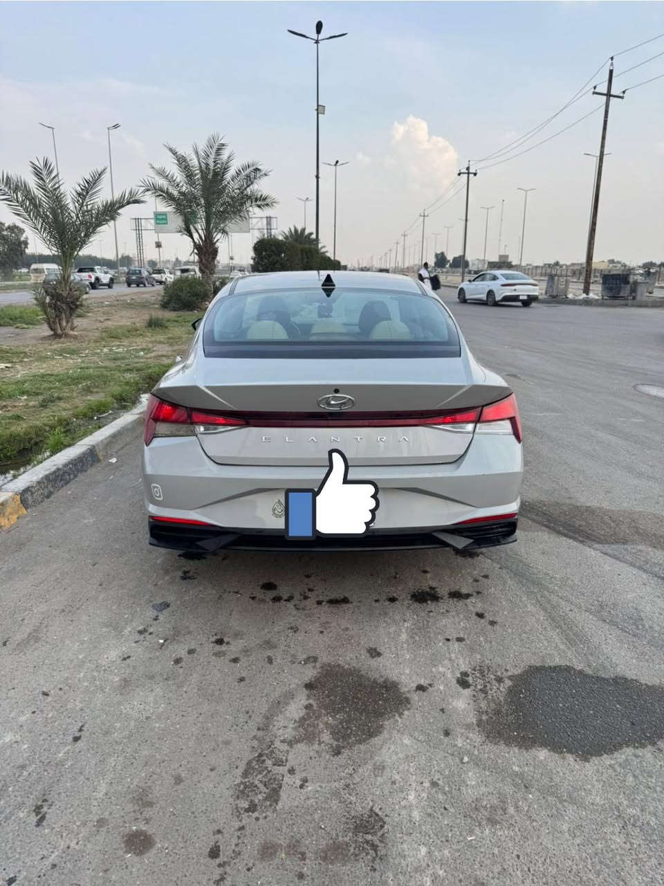 السلام عليكم النترا 2021 امريكي محرك 2000 دوش بغداد اسمنتي 
موصفات بصمه تشغيل عن بعد كشنات تدفئه رادرات امامي وخلفي وعليهة منضومه غاز دوشمه كشنات وارضيه اصليات وباقي الموصفات معروفه ماشيه 160 الف ضربتهة بأمريكا مثل ما موضح بل صور فقط صبغ بدون فتح السياره جاهزة بدون اي نقص مكان السياره بغداد قرب مجمع بسمايه السعر 125 وبي مجال للتواصل ***********
