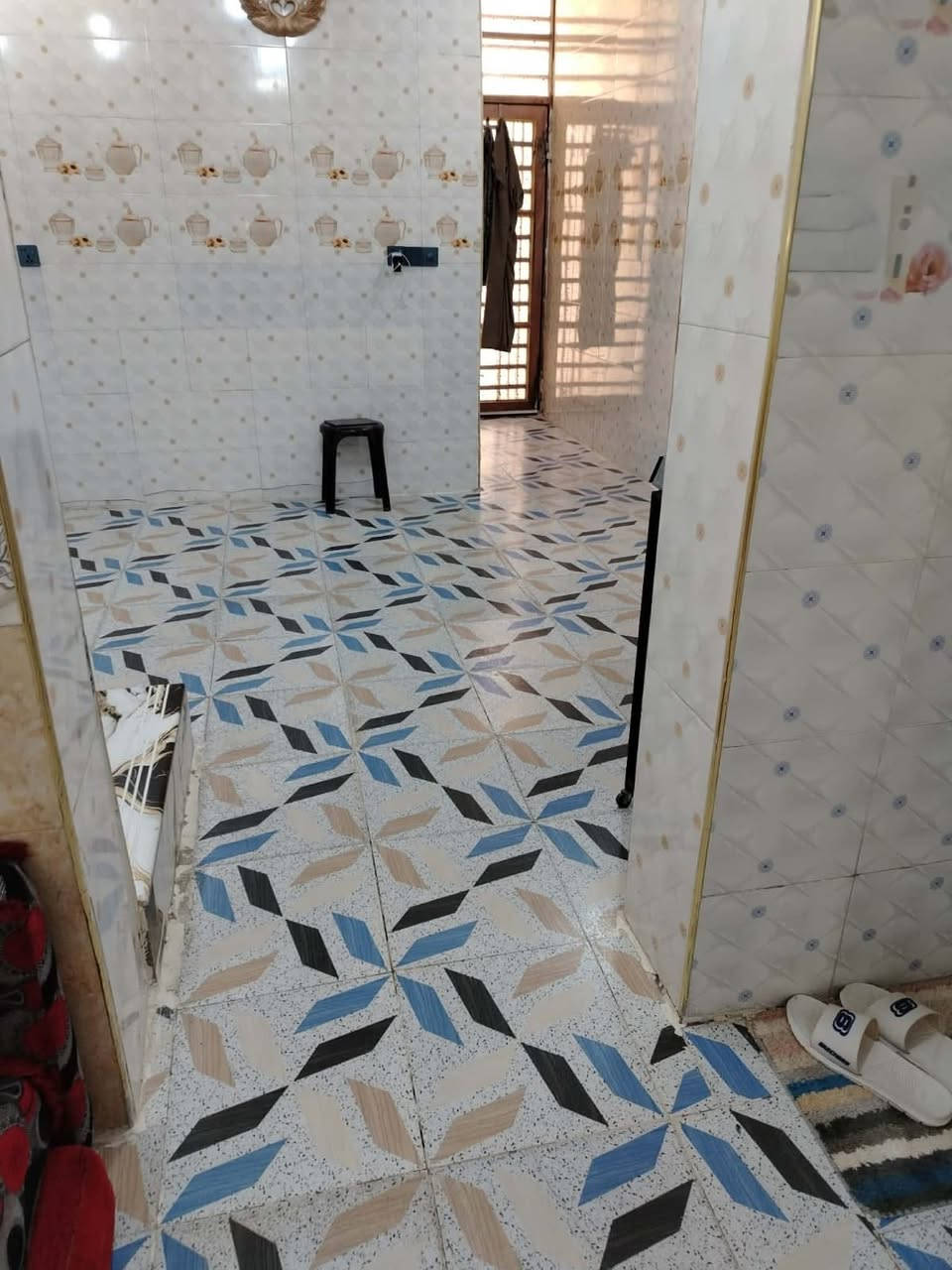 مكلف ... للبيع بيت 100 م  نضيف طابو زراعي في شارع المطحنه السعر 35 مع المجال للاستفسار *********** الرقم بي واتساب
