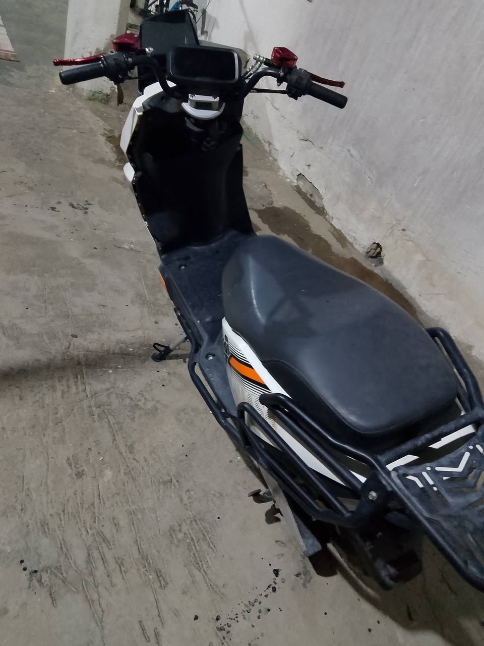 ماطور سكنس للبيع ابيعه عل وضعه بطاريات جديده بي حادث بسيط مثل ماموضح بالصور وبي هاي العلامه الي طالعه بالشاشه ميقبل يمشي موديل 2024
ماطور سكنس للبيع ابيعه عل وضعه بطاريات جديده بي حادث بسيط مثل ماموضح بالصور وبي هاي العلامه الي طالعه بالشاشه ميقبل يمشي موديل 2024


**إذا كنت صاحب هذا الإعلان وتريد حذفه لأي سبب، رجاءا أرسل رسالة إلى الدعم الفني**