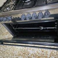 طباخ للبيع نيظام بور فرن  خطين وكل شغال وشرط السعر 200 وبي مجال اي است...