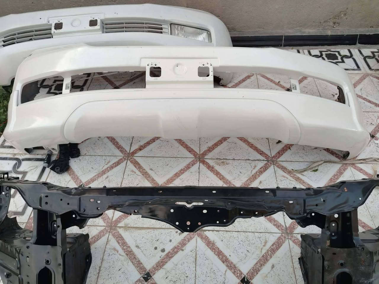 غراض لاند كروز موديل 2011 مستخدمات وجدد مجرد بس للمداوره السيارة ♦بسعر جملة ♦
♦بدنة
♦وبنيد وافخاذ البنيد ودعاميات ثنين ولايتات 
♦جاملغات
♦وبلابجتورات
♦وشباك 
للتواصل ***********
 #المكان ناصرية قضاء الغراف
