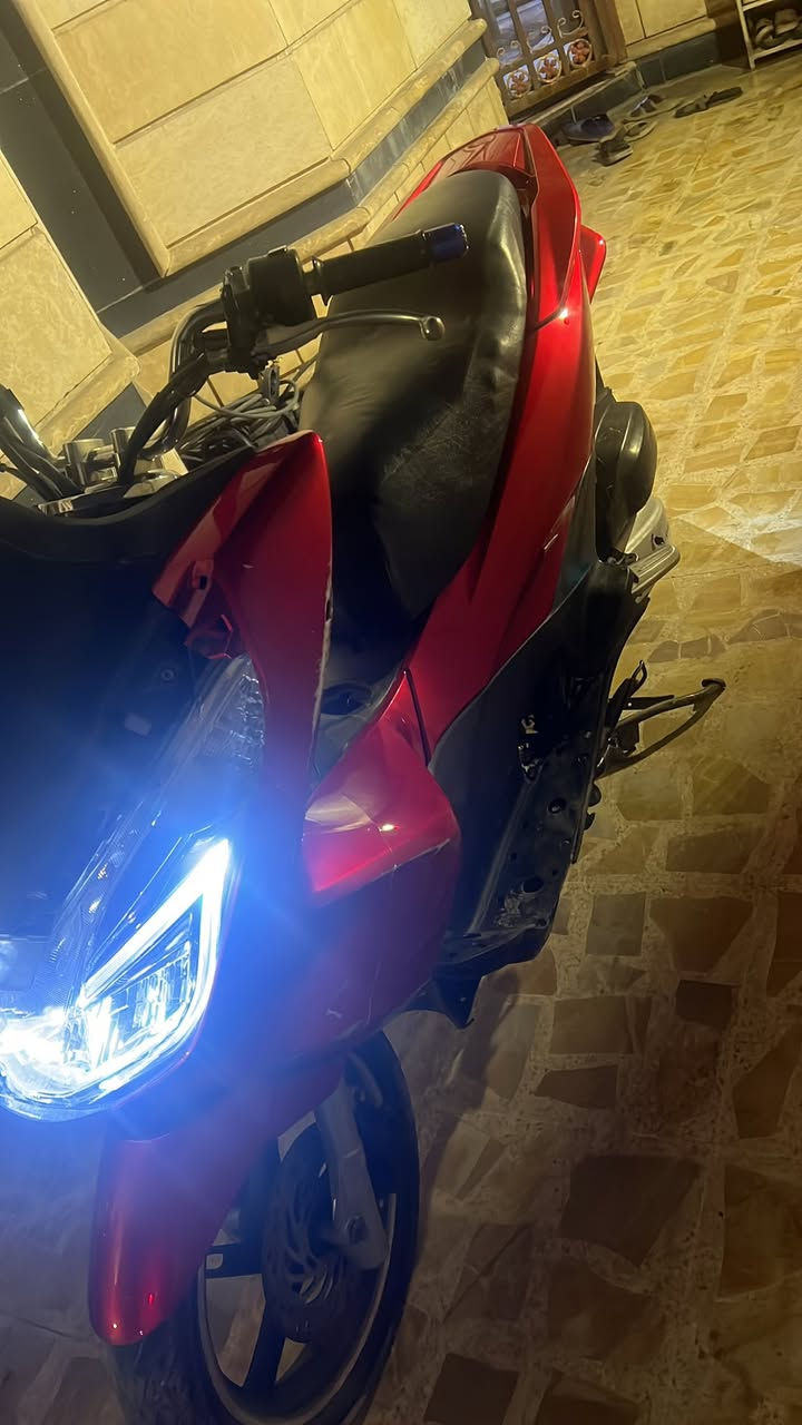 للبيع الدراجة شغلاة كلشي ما بيهة ومكينة نطيفة ما مفتوحة ابيعلك كوم حديد سعر900
***********
