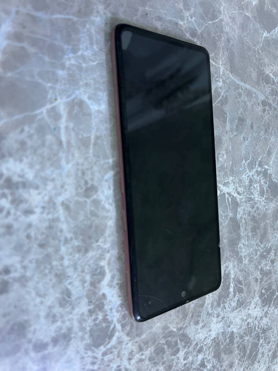 جهاز galaxy A51 للبيع
الجهاز نضيف وماداخل صيانه 
ذاكرة 128G السعر 150 وبيه مجال بسيط مكاني كربلاء 
للاستفسار :
***********
