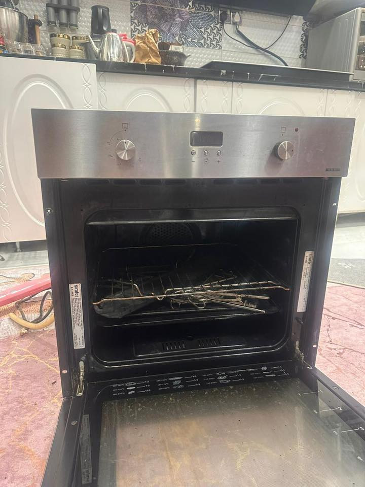 فرن كهربائي وغازي استعمال نضيف جداً للبيع بسعر مناسب ***********
