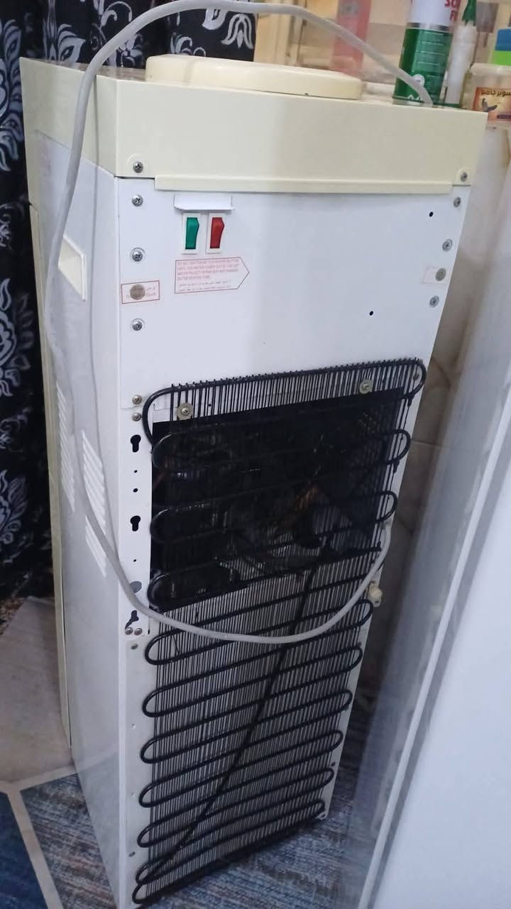 مجمده اخت جديد نضافه 100\100جديده بعده فقط غاز معوز 110 سعره 
مكينه لحم مره وحده مستعمله دشالي حديد  50الف 

براد ماء جديد 50الف 
عنوان كوفه حي ميسان وهذه رقم استفسار الخاص ماعنده ارد عليكم تعليقات 
ددللو 
***********
