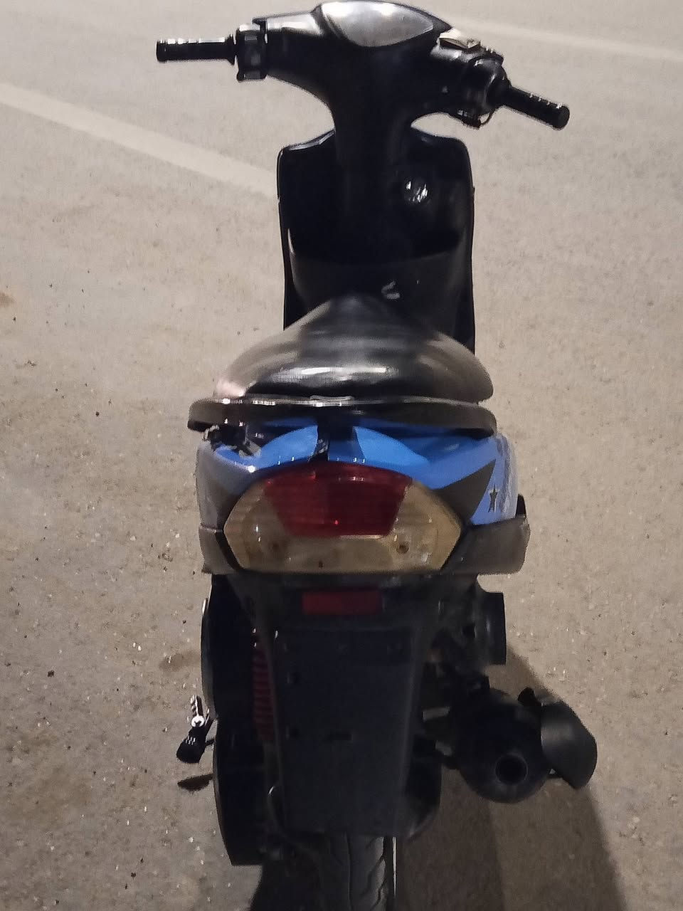 سلام عليكم ماكس مفوله واحد علا واحد ما ناقصها شي درجه صالنصه رياضي  fm كلجات رياضي دبلات رياضي  مكاني كوت  رقم ***********
