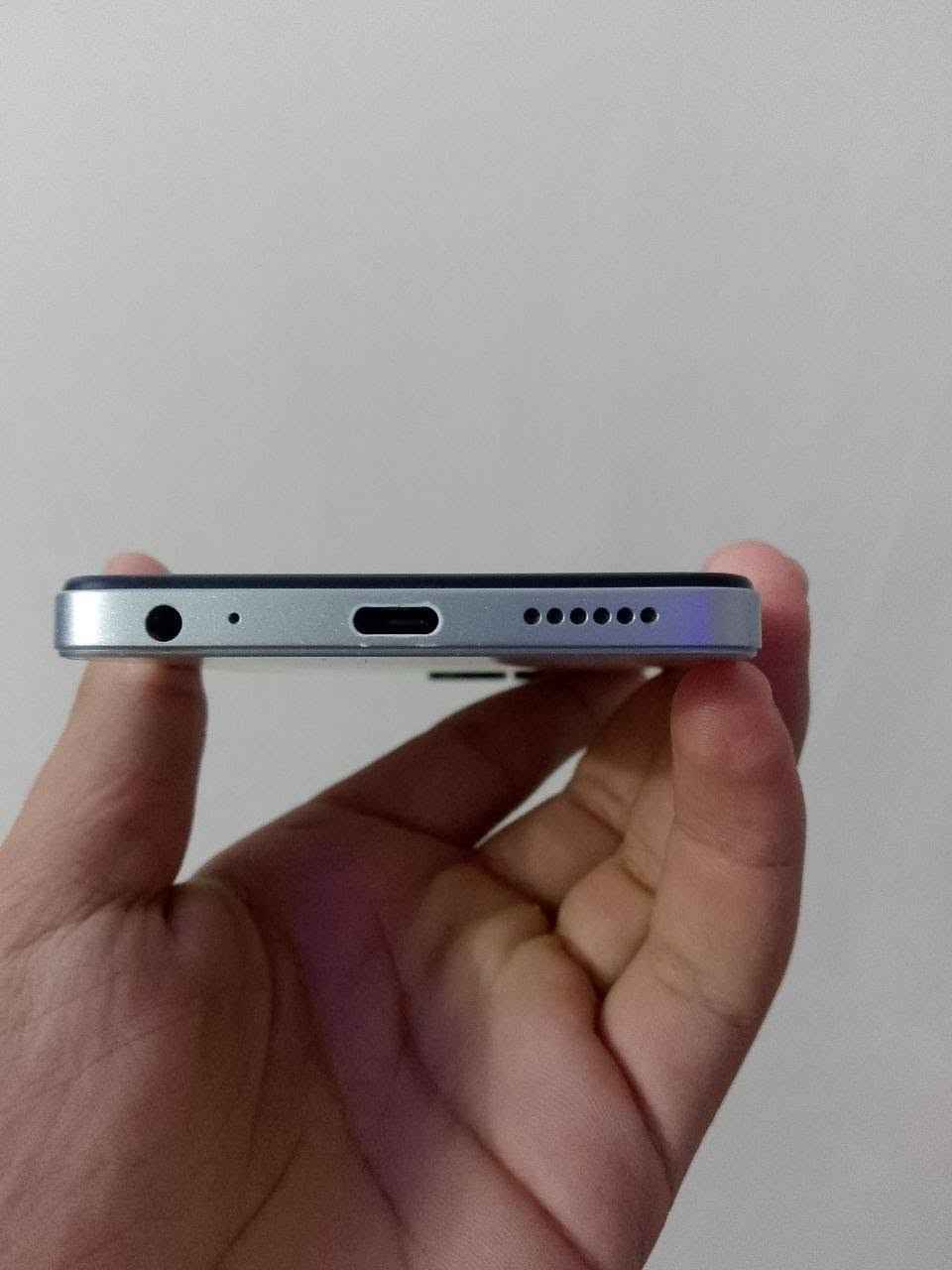 tecno spark go 2024 مبدل شاشه اصليه
.. ذاكره 128 
.. عشوائيه 4+4 (RAM) 
.. الجهاز مبدل شاشه فقط مابي اي عطل 
..  الضهر بي شخط ممبين  مماثر ابد

الجهاز مكفول باقي الصور جوه السعر 75 وبي مجال للوجوه الطيبه


**إذا كنت صاحب هذا الإعلان وتريد حذفه لأي سبب، رجاءا أرسل رسالة إلى الدعم الفني**