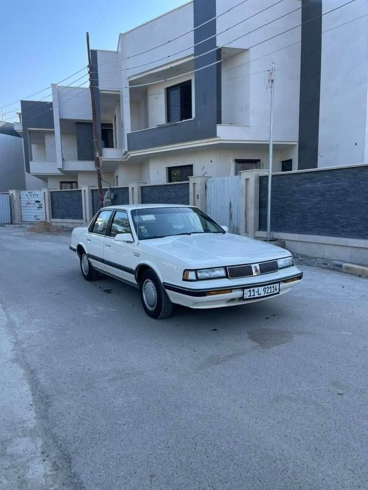 اولدز1990 انتيكا ⚜️
اولدز موبيل  موديل١٩٩٠ 

(تم تنزيل السعر)

 صبغ عام انطيك د مكفولة من اي ضربة بلادية وضع البلاد داخل نظيف 

٩٦٪؜ مع كبات كاملة 

تخم تاير جديد⚜️

محرك جديد⚙️  كير بشرط🕹️

كهربائيات كلها شغالة عالبلاد 👌

شاشة آيباد بلوتوث 📟🖥️

عليها ادامه كاملة من نوزلات بلكات دهن جديد،🎖️

تبريد  بشرط شغال ،❄️

سنوية ورقم 💳 جديد لل2029. 

بغداد انكليزي شرط تحويل السيارة مشروع وطني صاحبها بتكريت 

سيارة جاهزة من كلشي شرط ترايك بصرة وتمشي ٢٠٠

 نواقصها بس دبة مي مزروفة مامأثرة وچبنة محرك تصليحها ينزل من سعرهن ميكلف 70 الف 

لتواصل واتساب ورقم تلفون فقط(***********)

سعر ٦٣$ 💰📟💰وبيها مجال قليل .. يرهم مراوسب7 راكب  حسب القناعة بأقل واخذ فرق .

 اخوان الي مو شراي لايتصل ويكسر بسعر رجاءا مكاني صلاح الدين .

وشكرا
