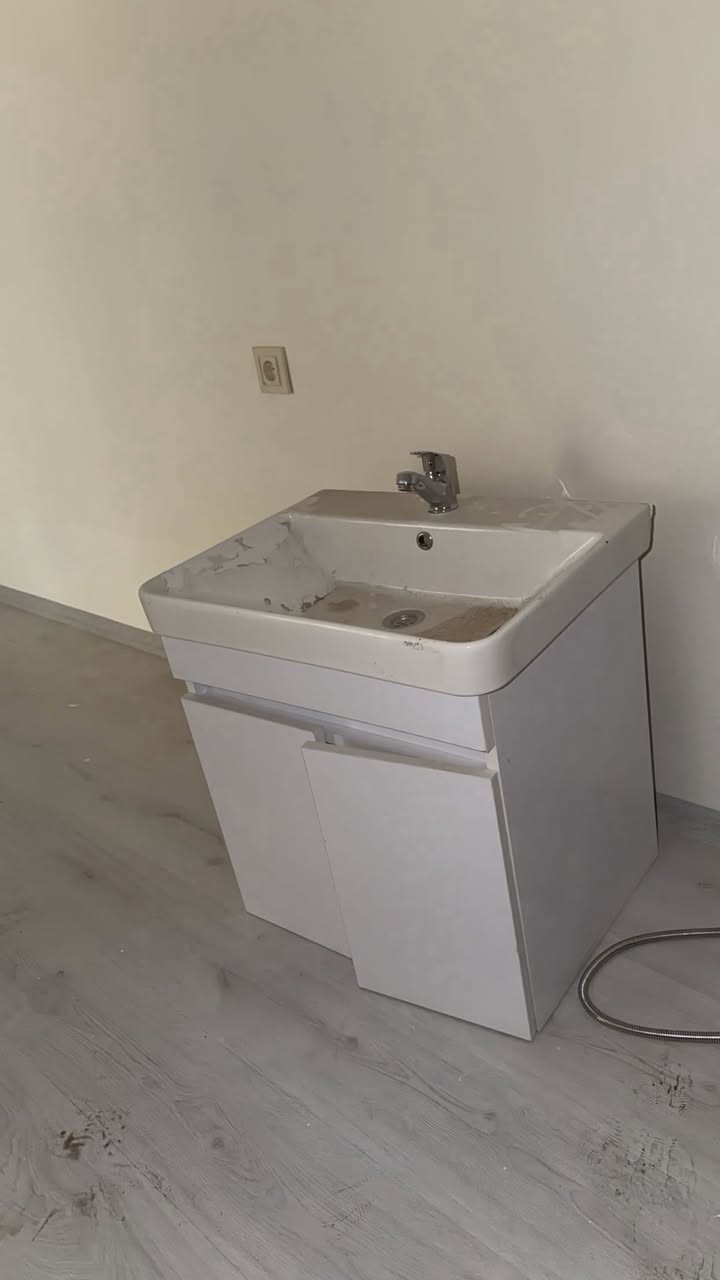 استلمنا شقة جديد ودانغير الحمام للبيع صفررررر استخدام كلها نظيفة وجاهزة شرط
دوش كامل 

مغسلة مع لوكرات و مراية

WC

كلها نضيفة شررط المكان أربيل طريق بحركة

الي يريدهم خلي يكتب تم واني ادخلة خاص


**إذا كنت صاحب هذا الإعلان وتريد حذفه لأي سبب، رجاءا أرسل رسالة إلى الدعم الفني**