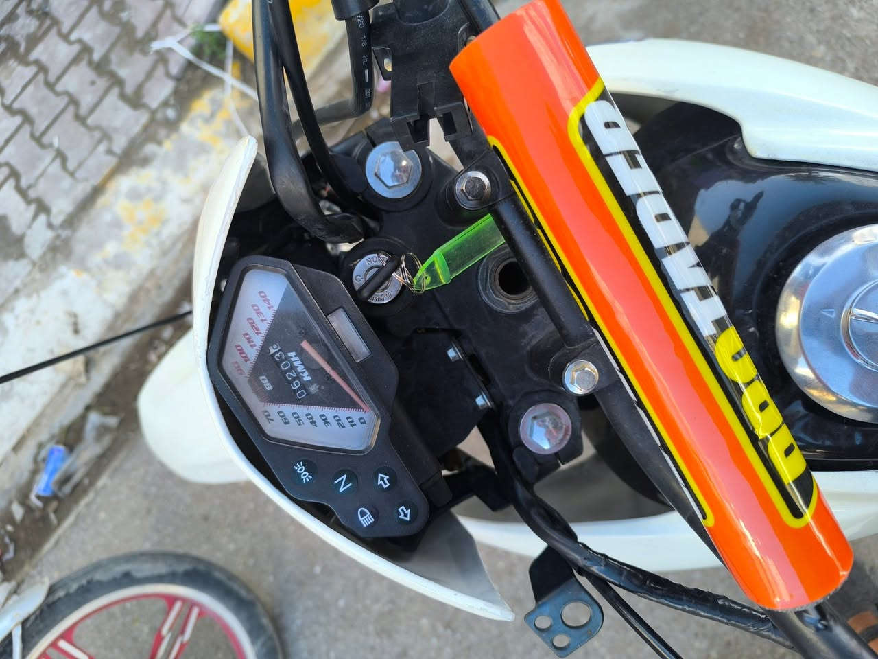 سلام عليكم للبع قفاز ماتريكس موديل 2021 جاهز من كل النواحي نص هندر يشتغل أحله من الصوره محرك 200Cc سعر 850 او بي مجال شراي مكلف بالنشر اتصل عل رقم ***********
