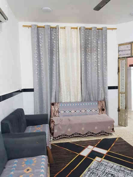 بيت البيع 👈مساحته 150 متر 👉واجها 7 ونص  ونزال 20 👈قاط واحد👉👈 البناء بلوك👉 غرفتين نوم وستقبال ومطبخ وحمام حمام داخلي تواليت خارجي بس البيتونه سكف سندويج الرضيه كاشي👈 بلزراعي مال بيت ضيفان👉 رابع فرع علي يدك اليسار بلخير تبليط ومجاري كهرباء ماي 👈عقد زراعي 117👉 المو من المنطقه راح اوصفله العنوان بغداد👈 منطقت بوب الشام👉 صايره فوك صيطرت جاي من القوس ع يدك اليمنه خدمات كامله  اكثر تفاصيل البيت بلمقطع الفيديو اليريد يشوف البيت من داخل ومن خارج يدخل علي خاص ادزله مقطع فيديو مال البيت 👈السعر 70 👉وبي مجال👈 مايرهم قصد ولا مقدمه حاضر فلوسه البيت👉  اتصال برقمي او خاص عادي بي وقت  ***********  واتساب 👉
