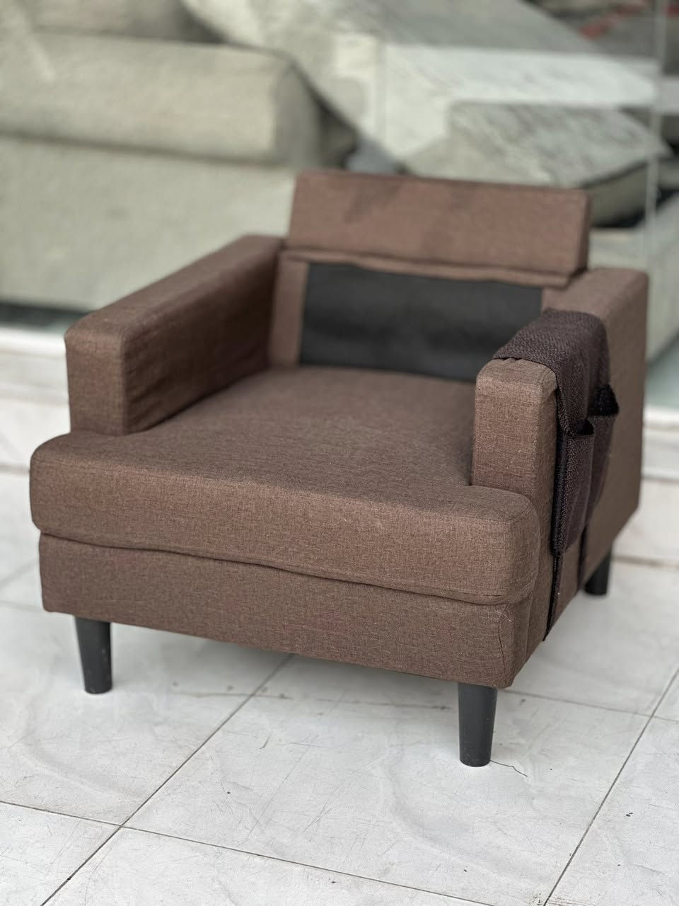 تخم اوربي متكون من 8 مقاعد نضافه جيده جدا  بقماش الكتان بمقد طبي سفوت امريكي  فول بوليستر   هيكل خشب زاني  جيب جانبي   ضهر مترحك  نضام كوشة سحاب سهل التنضيف  عنوانه اربيل زانكو 99 قرب مطعم كص سنگر يوجد توصيل ل بغداد ولباقي المحافظات الأخرى  *********** واتساب فقط علي
