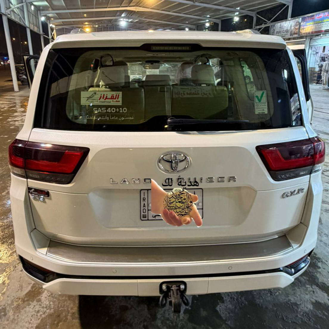 لاندكرورز GXR 2023ضمان ساس
مواصفات فول 4000 تنفس طبيعي
رادار + حساسات 360 محيطيه
2 مقاعد كهرباء + تبريد 
3 شاشات تطبيق
صندوك كهرباء
باقي المواصفات معروفه

الكشنات مغلفه جلد للحفاظ على الجلد الاصلي
غراضها كامله ارضيات + هتفونات 
بيها تكحيل موضح بل صوره

العداد الحالي 13900كم
رقم بغداد سنويه باسمي
مكان السياره بغداد
رقم صاحب سيارة ***********

