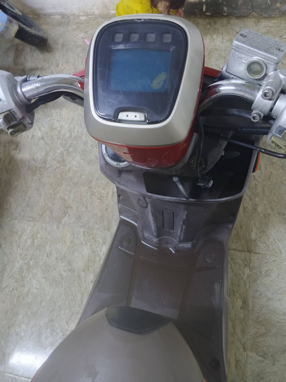 بوليسي نوزل بعدهي حاويه بلادي كله واحد على واحد كربلاء السعر 950وبيه شويه مجال ***********واتساب فقط
